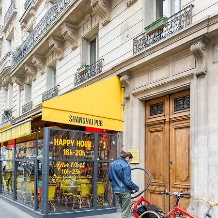 Veeve - Republique In Colour *
