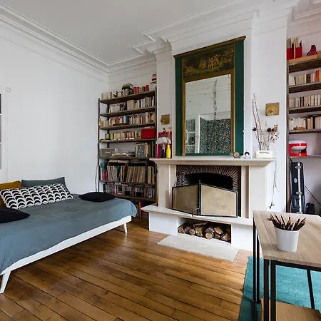 Apartment Veeve - Republique In Colour Paris