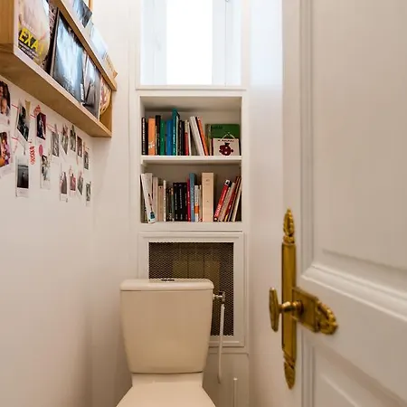 Apartment Veeve - Republique In Colour *